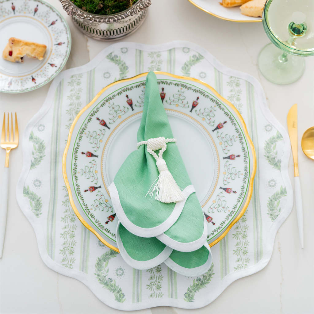 Round Scalloped Placemat, Boxwood Garden - Sage - The Well Appointed House