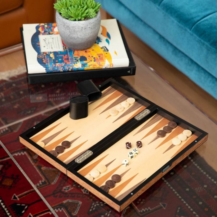 lacquer-brown-inlaid-wood-backgammon-chess-game-set3