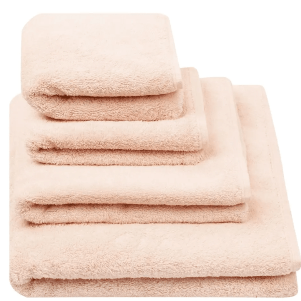 https://www.wellappointedhouse.com/cdn/shop/files/100percent-organic-cotton-pale-rose-loweswater-towels-bath-towels-the-well-appointed-house-1_1024x1024.png?v=1691700152