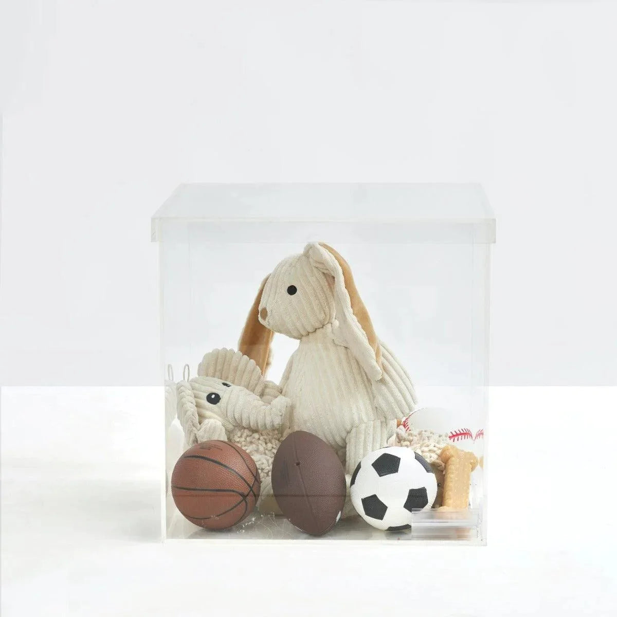 https://www.wellappointedhouse.com/cdn/shop/files/12-clear-storage-box-with-separate-top-little-loves-baskets-and-hampers-the-well-appointed-house-1_1cb2861e-e4f1-4e25-a7d8-7d57525d97d3.webp?v=1691683676