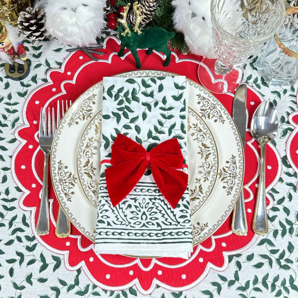 Ava Placemat in Red, Set of 4 - The Well Appointed House 