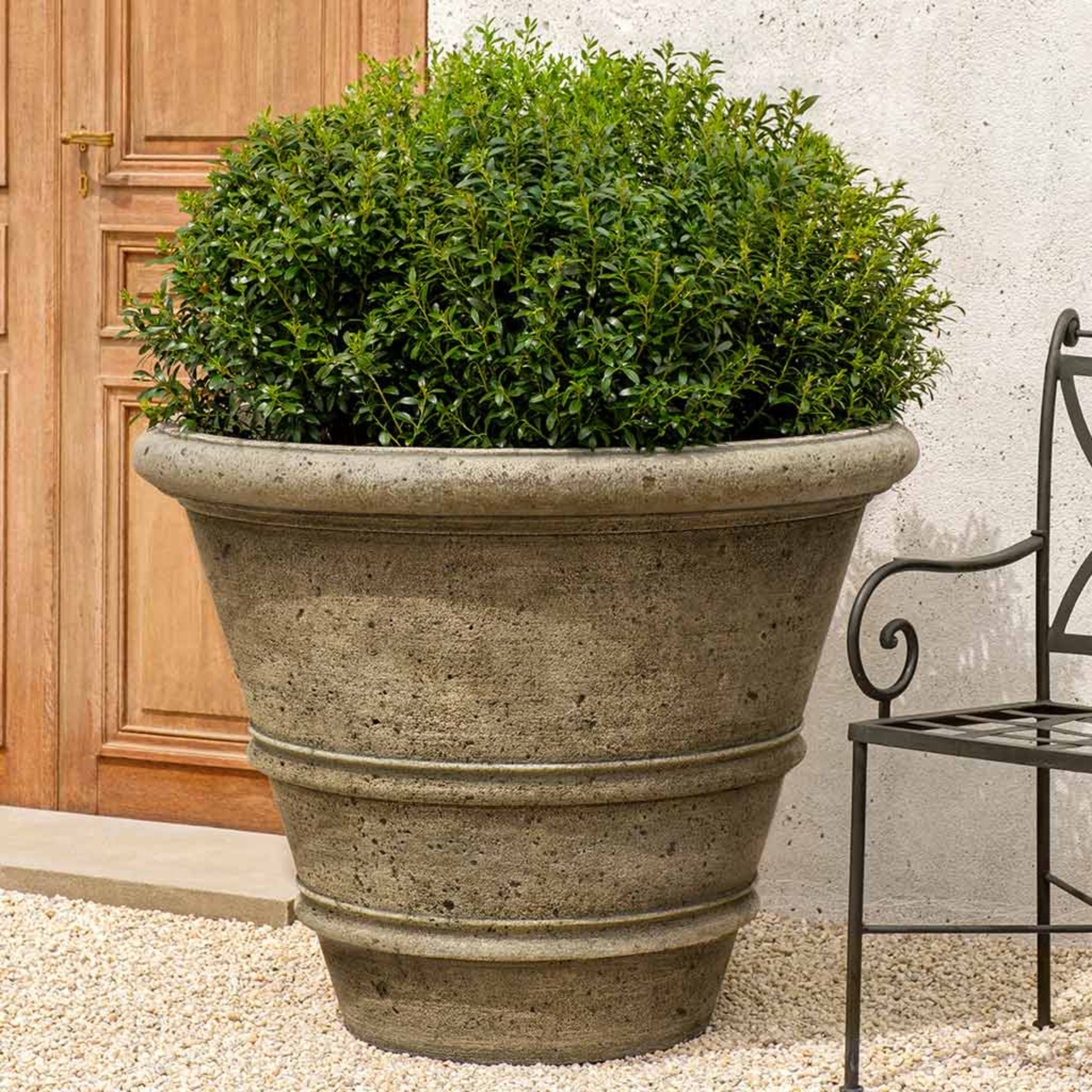 Large Textured Rolled Rim Planter – The Well Appointed House
