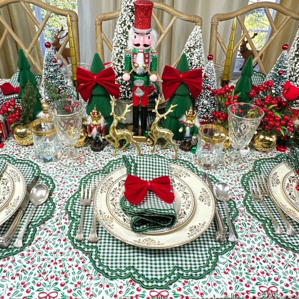 Mistletoe & Bows Tablecloth - The Well Appointed House 