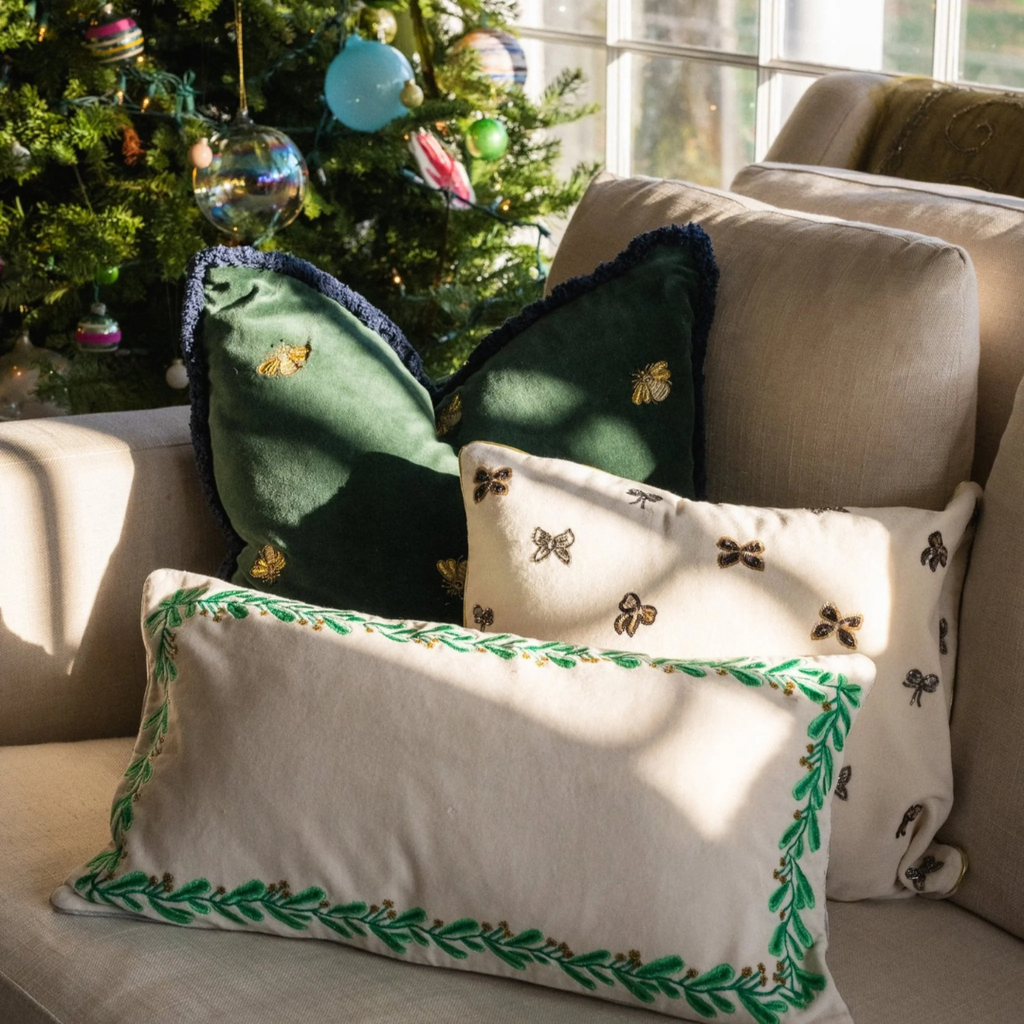 Pillows & Throws | Christmas Tabletop | The Well Appointed House