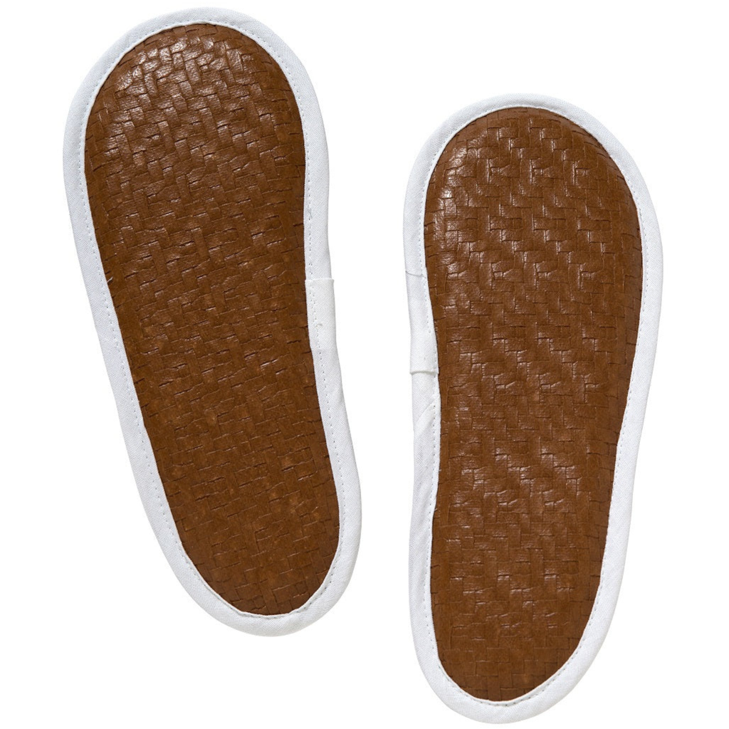 Waffle Weave Slippers with Blue Queen Anne's Lace Embroidery - The Well Appointed House 