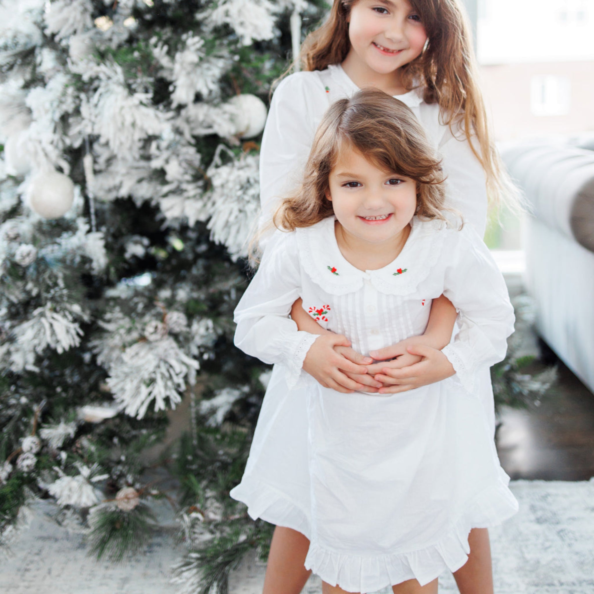 White Cotton Embroidered Christmas Dress 9-10y White Cotton Embroidered Christmas Dress 9-10y
