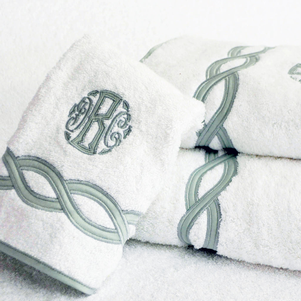 Chain Applique Towel Collection - Well Appointed House