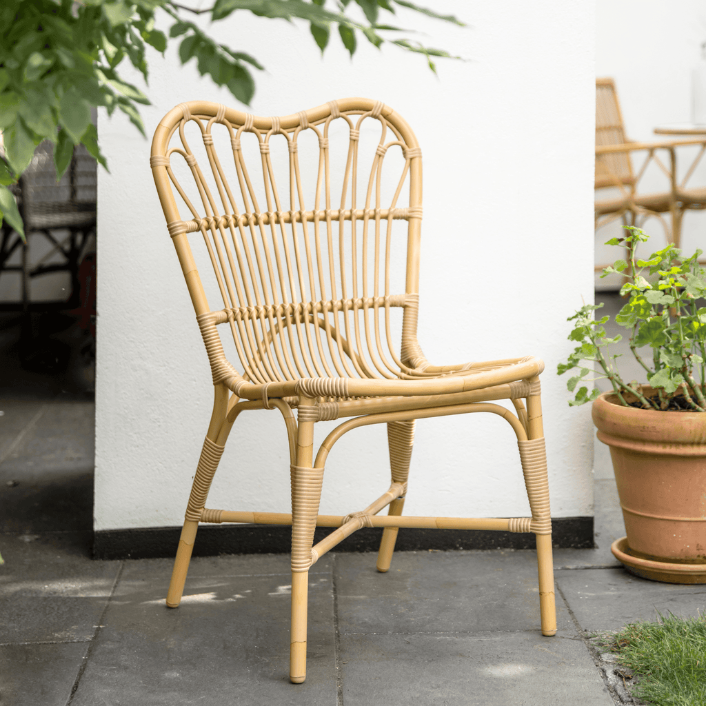 Outdoor AluRattan™ & ArtFibre™ Curved Side Chair - Available in Two Colors - Outdoor Dining Tables & Chairs - The Well Appointed House