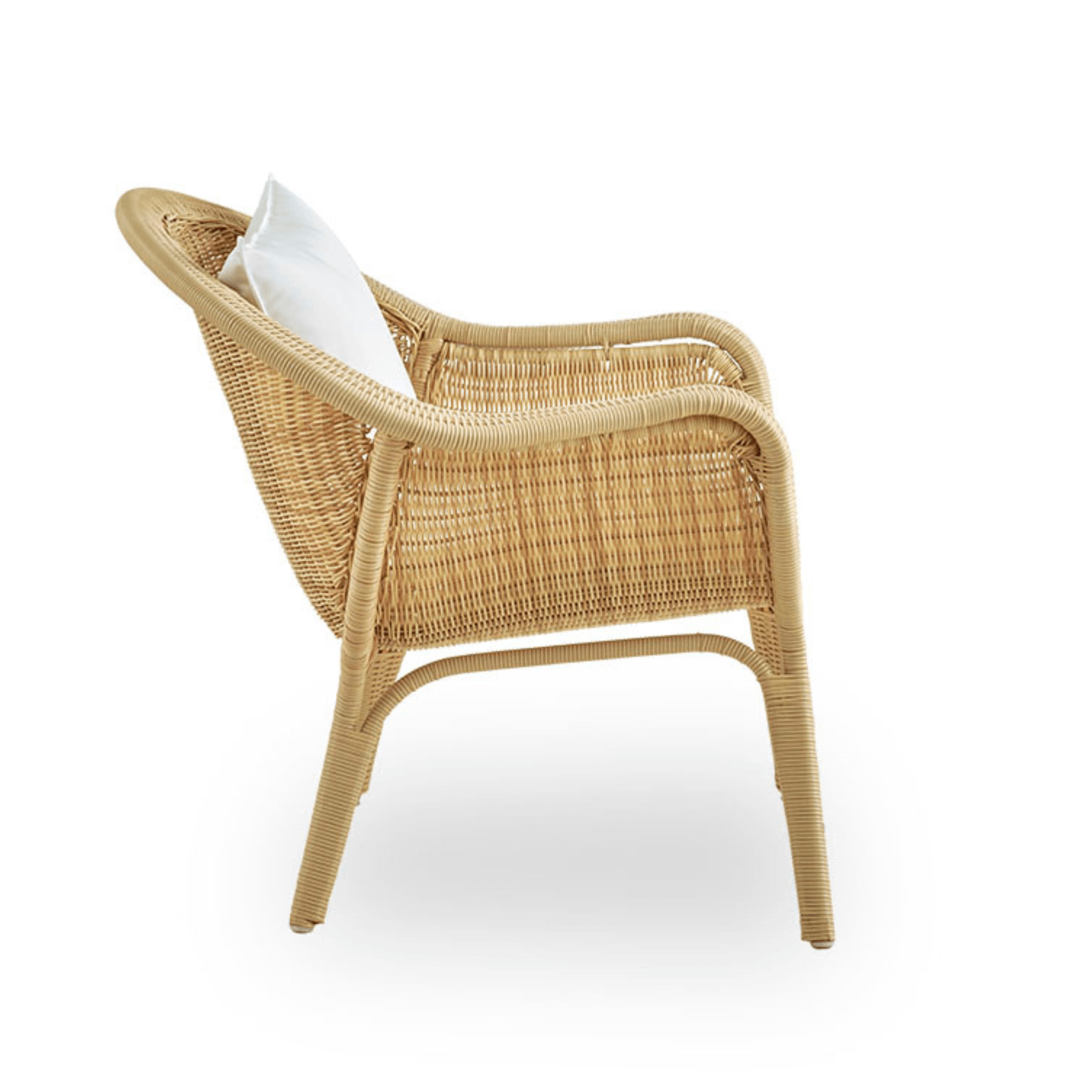 Outdoor AluRattan Bucket Style Arm Chair With Optional Cushion