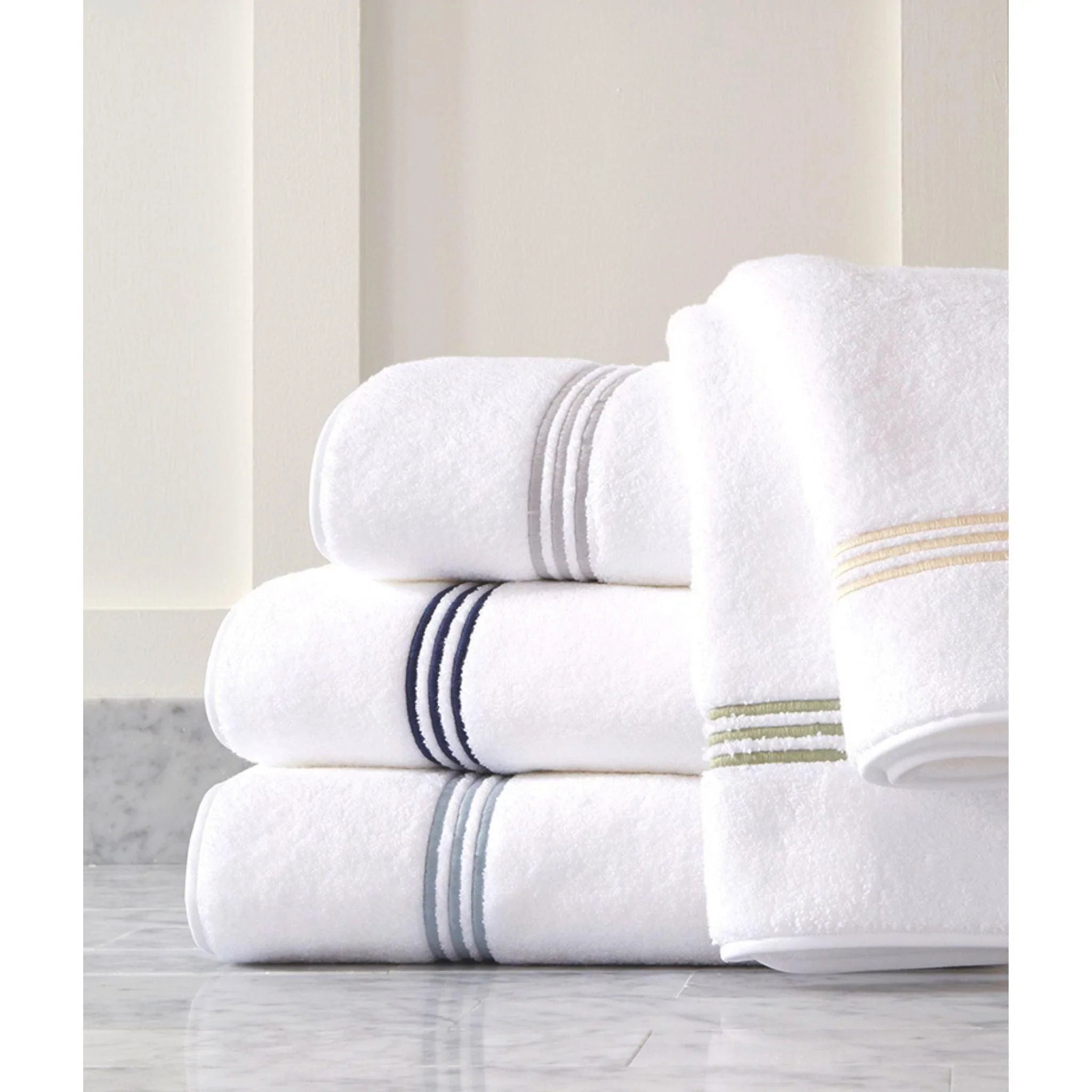 https://www.wellappointedhouse.com/cdn/shop/files/trilogy-cotton-terry-bath-towels-bath-towels-the-well-appointed-house-2_0565bcbb-cb1c-4bef-9a85-e516116533b2.webp?v=1691688141