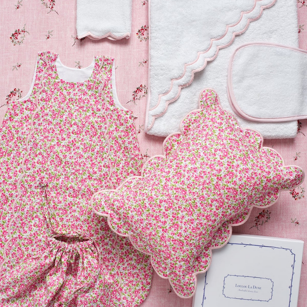 Ultimate Newborn Pink Floral Sleepsack & Bath Gift Set - The Well Appointed House