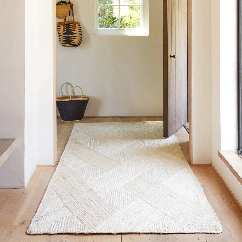 Vero Bleached White Jute Rug – The Well Appointed House